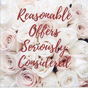 💕Reasonable Offer Seriously Considered💕